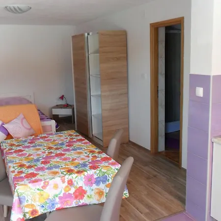 Studio Lukoran 8470a Lägenhet